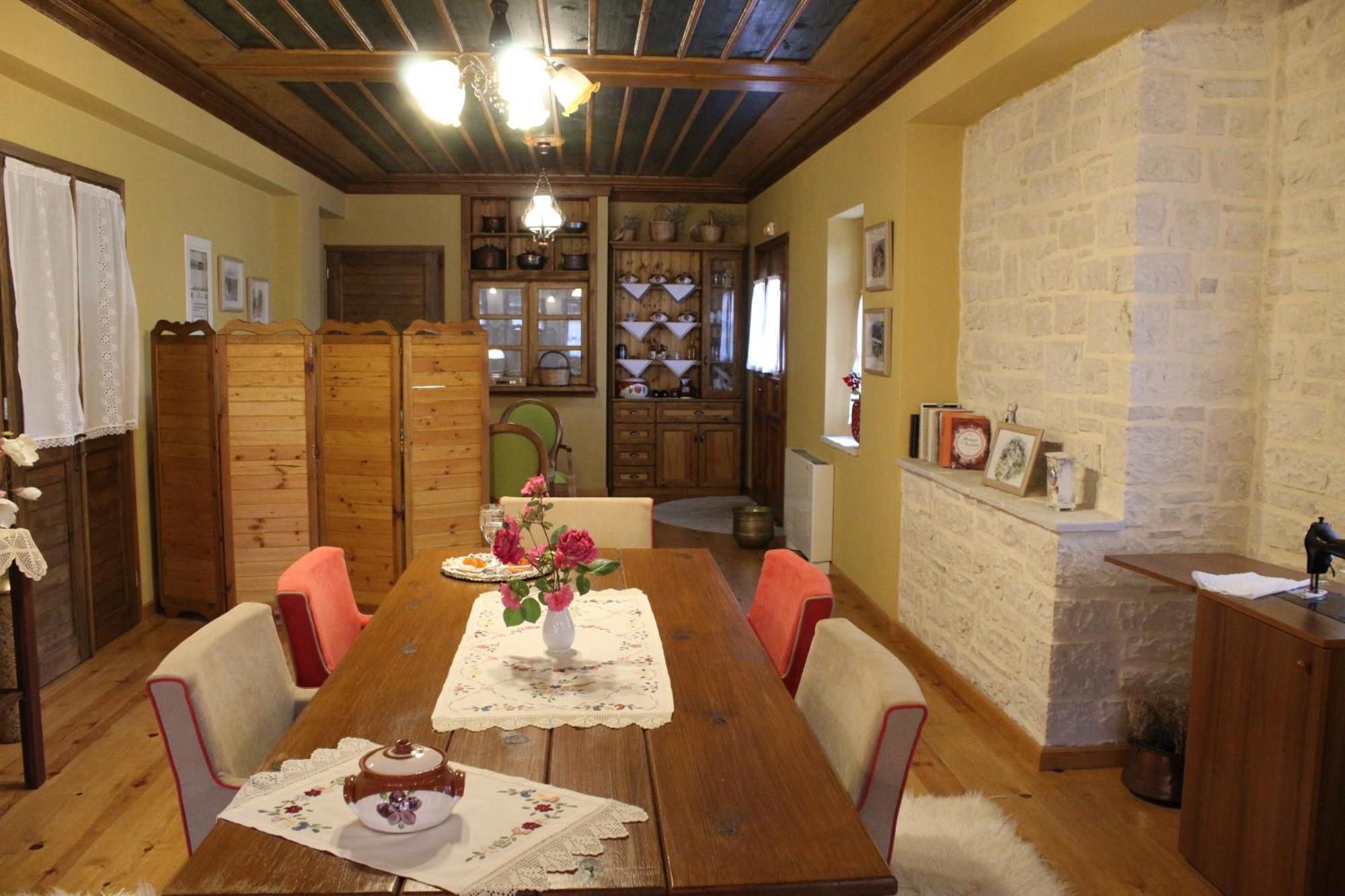Rodavgi Traditional Guesthouse Marousio מראה חיצוני תמונה